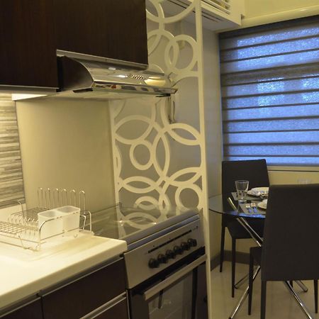 Eton Parkview Apartment Makati City Exterior photo