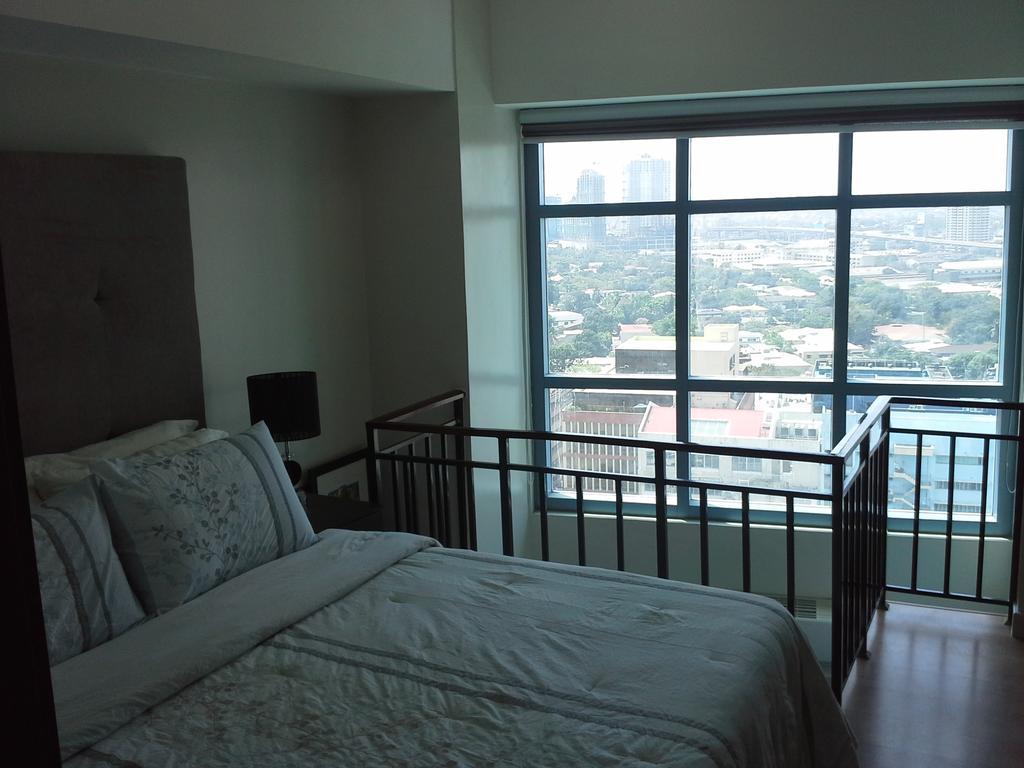 Eton Parkview Apartment Makati City Exterior photo