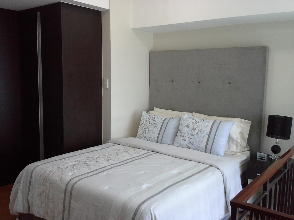 Eton Parkview Apartment Makati City Exterior photo