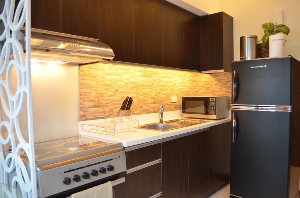 Eton Parkview Apartment Makati City Exterior photo