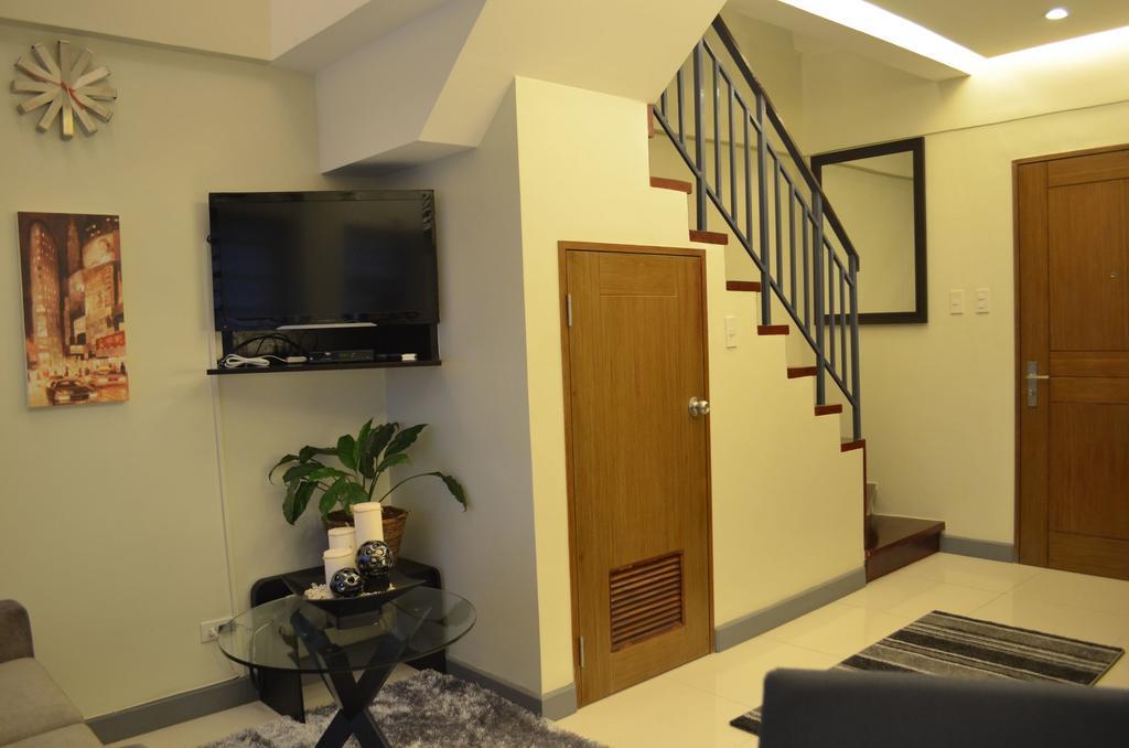 Eton Parkview Apartment Makati City Exterior photo