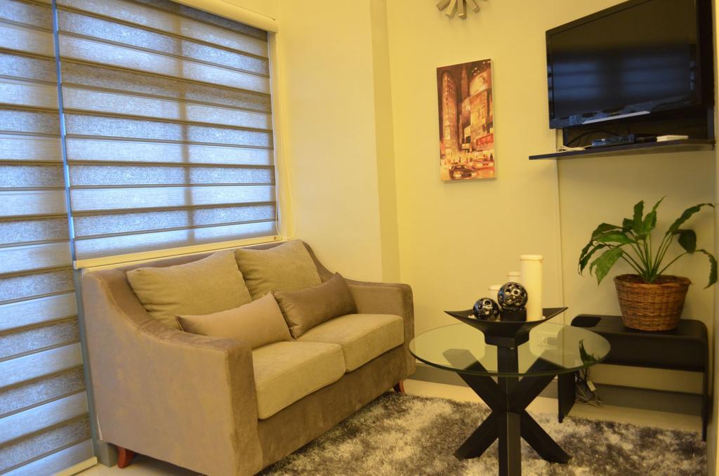 Eton Parkview Apartment Makati City Exterior photo